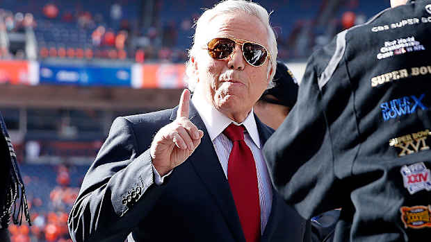 robert-kraft-nfl-annual-meeting-deflategate-roger-goodell.jpg